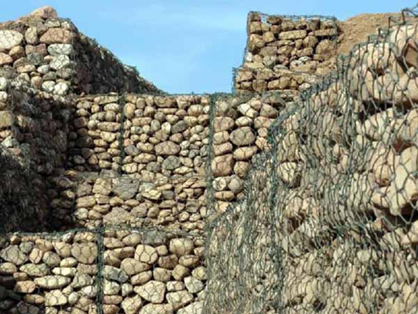 五擰石籠網 - 安平縣全昊金屬(shǔ)絲(sī)網制品有限公司圖片3